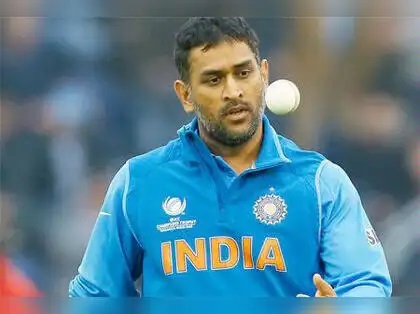 ms dhoni height in feet