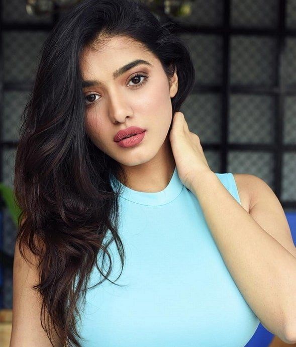 ketika sharma height