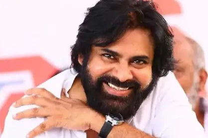 pawan kalyan height in feet