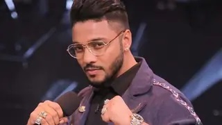 raftaar height in feet