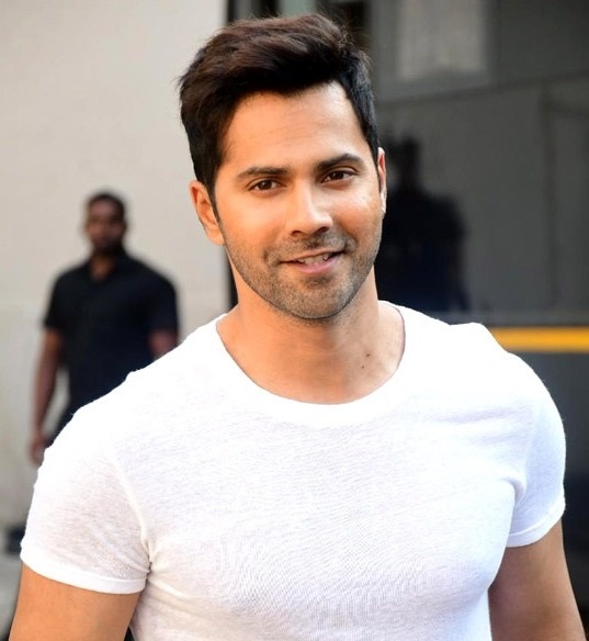 varun dhawan height in feet