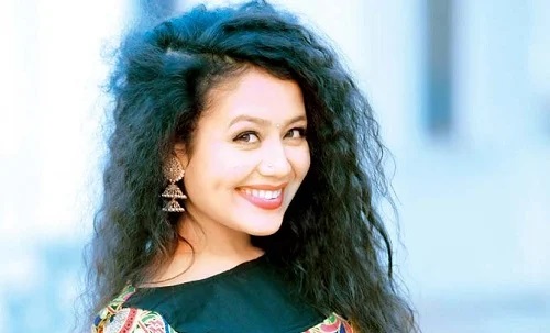 neha kakkar height in feet