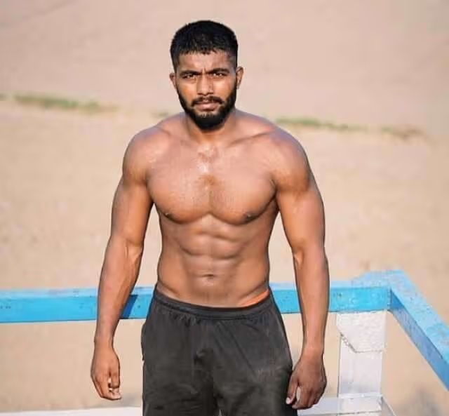 ankit baiyanpuria height