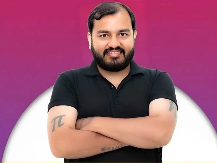 alakh pandey height